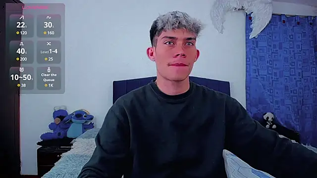 thiagomurphyy online show from March 18, 2025, 3:23 am