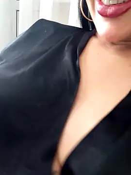 black Pantherr69 online show from October 12, 2025, 3:24 pm