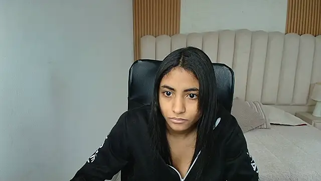 Snapshot of shaneelle chatting on March 13, 2026, 3:11 am shaneelle online show from March 13, 2026, 3:11 am