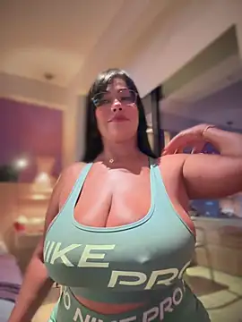 Saorii kiido online show from September 19, 2025, 3:21 am