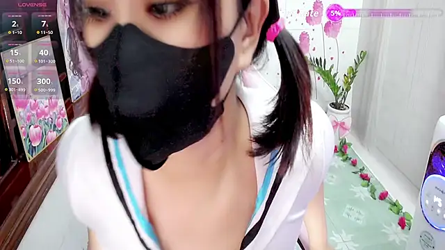 Kae Jp online show from October 7, 2025, 7:37 pm