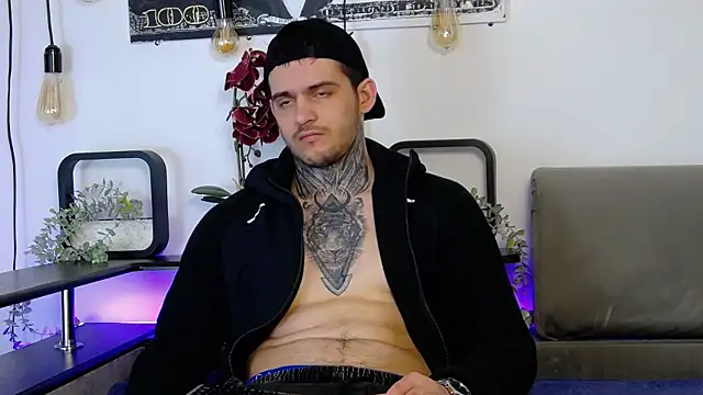 CarterCole online show from March 15, 2025, 8:04 am