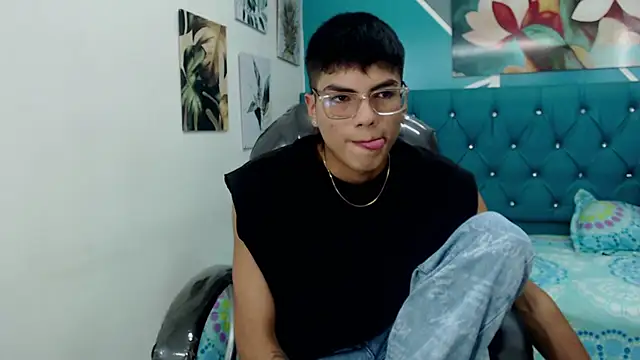 Snapshot of Noha_scott chatting on February 6, 2025, 10:53 pm Noha scott online show from February 6, 2025, 10:53 pm