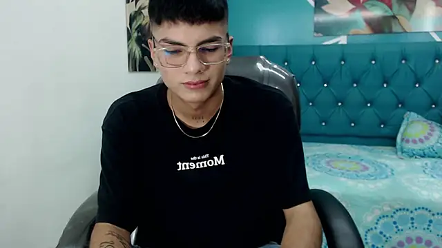 Snapshot of Noha_scott chatting on February 14, 2025, 10:58 pm Noha scott online show from February 14, 2025, 10:58 pm