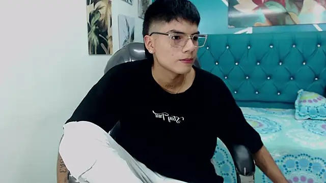 Snapshot of Noha_scott chatting on February 1, 2025, 10:55 pm Noha scott online show from February 1, 2025, 10:55 pm