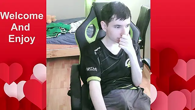 Twink martinboy online show from March 4, 2026, 8:49 pm