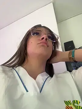 AmmyJones  online show from February 12, 2026, 5:34 pm