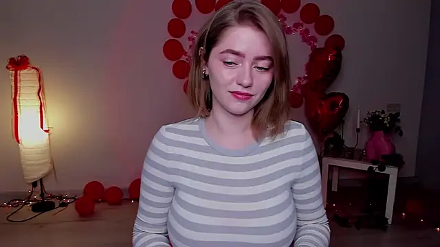 AidaPerry online show from March 2, 2025, 5:41 pm