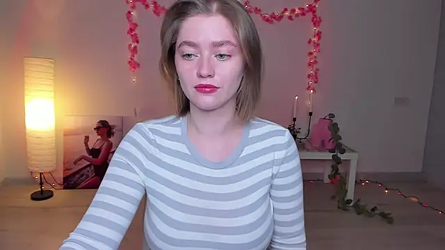 AidaPerry online show from January 16, 2025, 6:59 pm