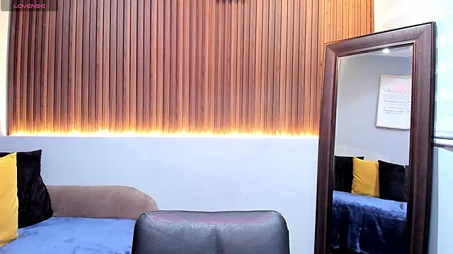 StefyGil  online show from July 17, 2026, 12:02 pm