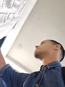 Snapshot of Jesus20222 chatting on November 7, 2025, 9:30 pm Jesus20222 online show from November 7, 2025, 9:30 pm