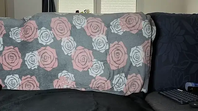 Snapshot of Lunadelisla chatting on February 22, 2026, 1:57 pm Lunadelisla online show from February 22, 2026, 1:57 pm