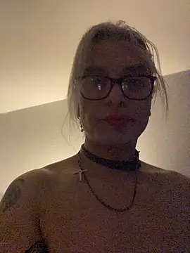 jennaycaa online show from November 16, 2025, 4:50 am