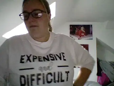 scrummymummy2 online show from December 17, 2024, 1:05 pm