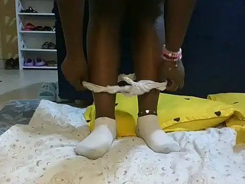 Bigass mee  online show from March 7, 2025, 12:01 pm