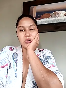 SamaraJay1 online show from April 23, 2026, 1:24 pm
