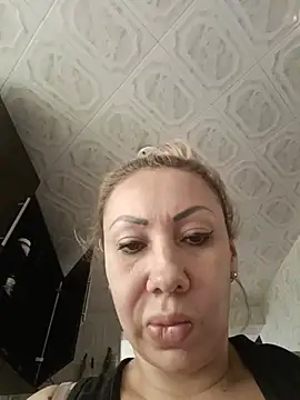 coral smitth online show from June 6, 2026, 4:12 pm