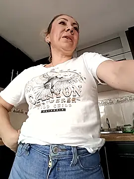 coral smitth online show from September 29, 2025, 7:19 pm