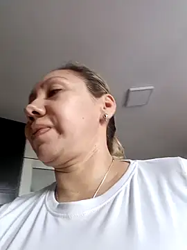 coral smitth online show from September 20, 2025, 9:09 pm