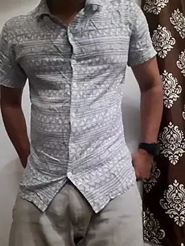 Guyinshortss online show from September 26, 2025, 8:38 pm