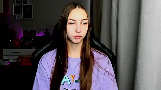 Sm0ly online show from October 1, 2025, 2:06 am