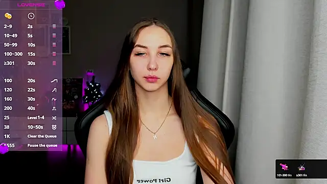 Sm0ly online show from February 9, 2025, 2:28 am