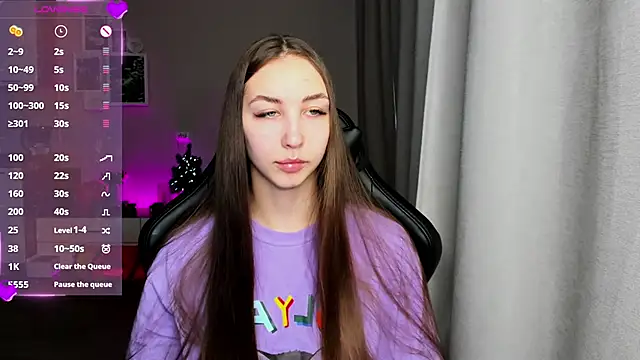 Sm0ly online show from March 18, 2025, 2:08 am