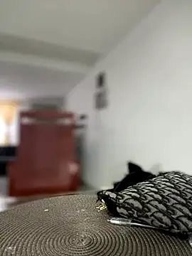 Cloew Marz online show from November 8, 2025, 9:51 pm