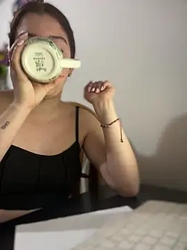 Snapshot of Cloew_Marz chatting on March 14, 2026, 3:40 pm Cloew Marz online show from March 14, 2026, 3:40 pm