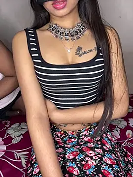 Snapshot of Suhu_love chatting on February 7, 2026, 5:54 pm Suhu love online show from February 7, 2026, 5:54 pm