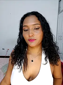 Pandora gu online show from November 6, 2025, 1:09 am