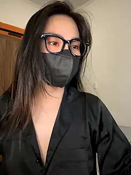 Lilisa miu online show from September 30, 2025, 4:13 pm