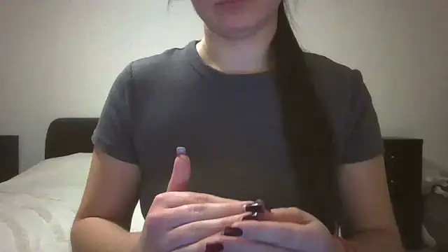 VanesaJewelz online show from December 9, 2024, 8:12 pm