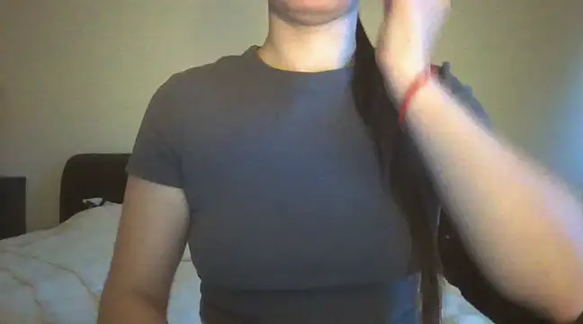 VanesaJewelz online show from March 15, 2025, 4:54 pm