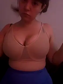 lolitalamasbonita01 online show from September 18, 2025, 9:29 pm