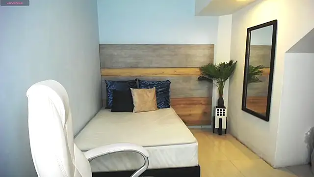 liseth fox online show from February 22, 2025, 7:25 pm