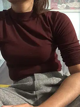 Snapshot of Cute_lady99 chatting on March 10, 2026, 4:27 am Cute lady99 online show from March 10, 2026, 4:27 am