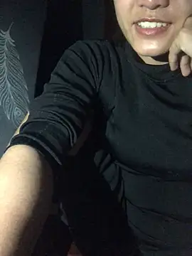 Snapshot of Cute_lady99 chatting on March 6, 2026, 9:43 pm Cute lady99 online show from March 6, 2026, 9:43 pm