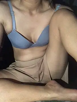 Snapshot of Cute_lady99 chatting on March 1, 2026, 10:32 pm Cute lady99 online show from March 1, 2026, 10:32 pm