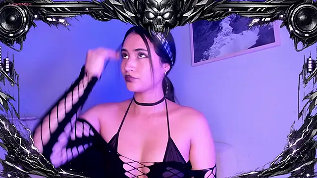 lara madisson online show from May 18, 2026, 8:08 am