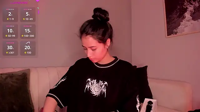 Snapshot of lara_madisson chatting on March 22, 2026, 6:37 am lara madisson online show from March 22, 2026, 6:37 am