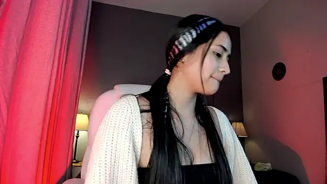 Snapshot of lara_madisson chatting on March 7, 2026, 2:40 am lara madisson online show from March 7, 2026, 2:40 am