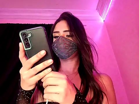 ---sophia--- online show from September 27, 2025, 1:50 pm