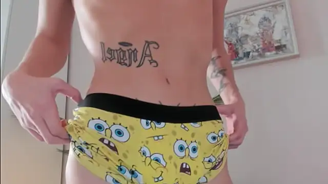 agelandreww online show from September 19, 2025, 11:36 am