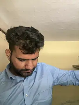 Snapshot of hairyboy69 chatting on February 27, 2025, 6:02 am hairyboy69 online show from February 27, 2025, 6:02 am