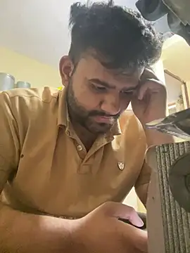 Snapshot of hairyboy69 chatting on February 24, 2025, 8:06 am hairyboy69 online show from February 24, 2025, 8:06 am