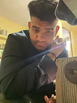 Snapshot of hairyboy69 chatting on February 11, 2025, 9:46 pm hairyboy69 online show from February 11, 2025, 9:46 pm