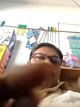 Srmotrs online show from December 18, 2025, 6:18 am