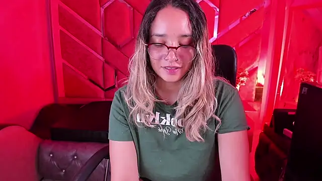 Olivia Fox69 online show from February 27, 2026, 4:12 am