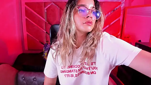 Olivia Fox69 online show from March 5, 2026, 3:25 am